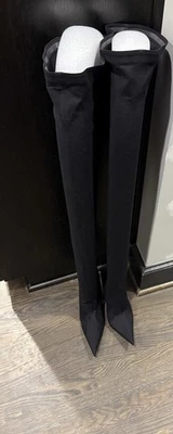 Botas de Balceiage Knife Puntiagudas Strech Hasta el Muslo Talla 40 Italia Kim Kardashian Foto 1 de 4