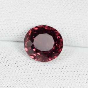 2.79 Cts Best Luster Natural Rhodolite Garnet - Oval Fancy Cut...!!! - Picture 1 of 2