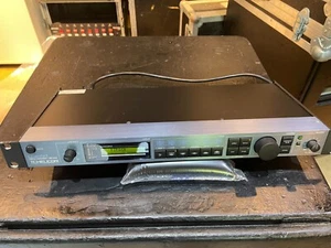TC Electroniv Quintet Preamplificatore microfonico, armonizzatore e riverbero - Foto 1 di 9