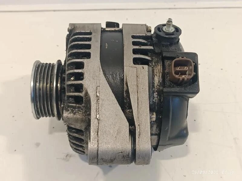 2706028110 ALTERNATORE per TOYOTA RAV 4 2A SERIE (09/00>01/06<) 2.0 031080-2000 - Immagine 1 di 4