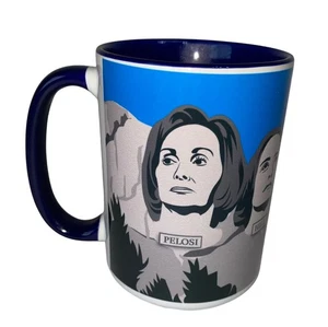 Taza de café icono político con Pelosi Hill Karlan Yovanovitch Mount Rushmore Des - Imagen 1 de 7