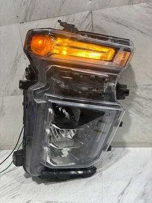 2020 2023 CHEVOLET SILVERADO 2500 3500HD HEADLIGHT OEM RIGHT PASSENGER SIDE LED - Image 1 of 4