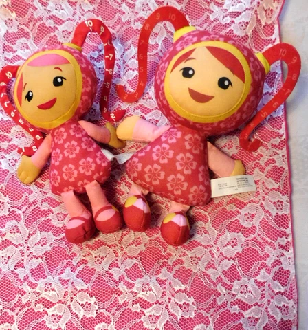 Team Umizoomie Milli Plush Dolls Lot Fisher Price Mattel 2011 2012 Cute Cover