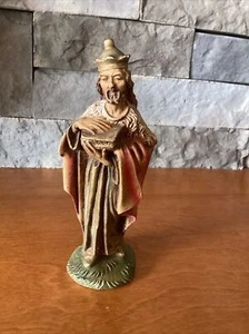 VTG Wise Man Gift Italy Chalk Chalkware Plaster Nativity Replacement 5 x 2" - Picture 1 of 6