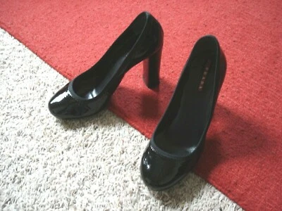 PRADA Made in Italy Patent Leather Pumps Heels Shoes Black Size 36 1/2 Likenew - Image 1 of 4