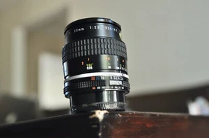 Nikon Micro Nikkor 55mm F2.8 Lens for Nikon Film and Nikon Digital SLR cameras - Picture 1 of 7