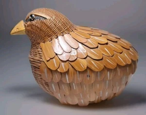 Vintage Bird Basket Hand Painted Hidden Storage rattan wicker trinket box decor - Picture 1 of 13