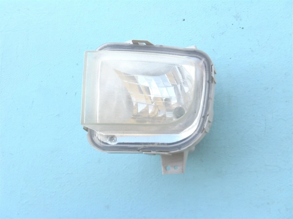 09 10 11 12 13 14 HONDA RIDGELINE LADO DEL CONDUCTOR IZQUIERDO LUZ ANTINIEBLA EXTERIOR USADA OEM Foto 1 de 3