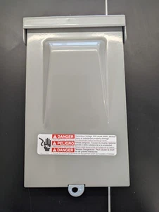 Siemens 30A Pull Out AC Disconnect, Fused, 240V, Outdoor Type (NEMA 3R) - Picture 1 of 5