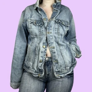 90s vintage light blue oversized denim jacket. Lee Cooper. Size M.   - Picture 1 of 3