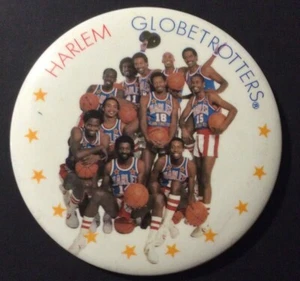Harlem Globetrotters Basketball Team Photo Pin Button Vintage apx size 3.5 “ - Bild 1 von 4