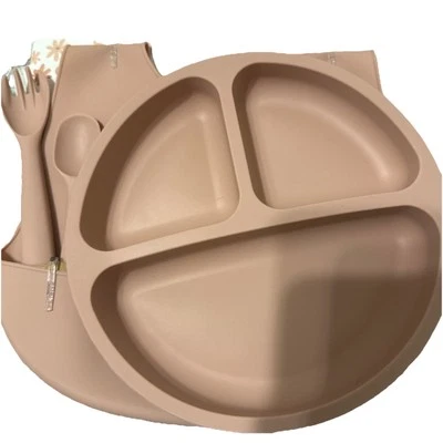 Juego de 4 piezas de silicona para bebé niño pequeño con ventosa, babero, spork y cuchara. Elige un color Foto 1 de 4