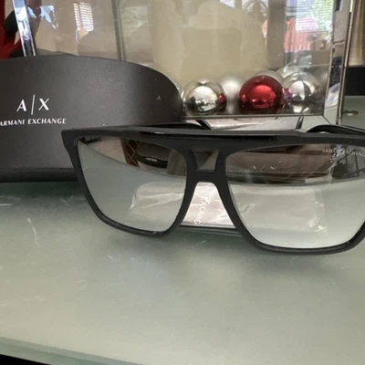Gafas de sol Armani Exchange unisex con estuche Giorgio Armani marco negro usadas Foto 1 de 4