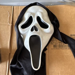 Ghost Scream Face Mask  By SPIRIT Halloween Sku#01031459 - Picture 1 of 10
