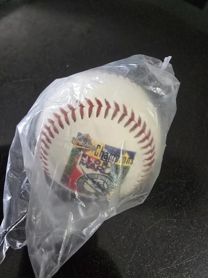 Florida Marlins 1997 World Series Champions Ltd Edition Fotoball Baseball - Image 1 of 1
