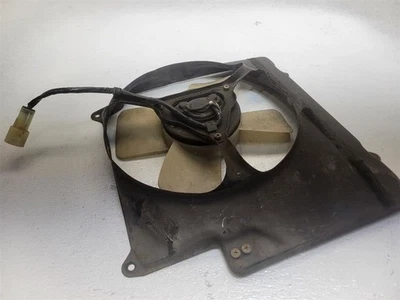 Ventilador condensador motor Toyota Tercel Wagon 1985-1988  Foto 1 de 4