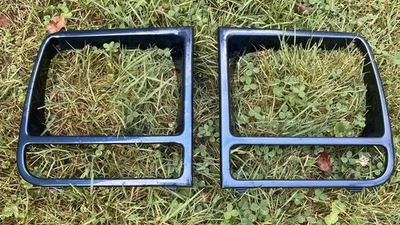 Juego de embellecedores de bisel de faros izquierdo derecho Jeep Cherokee 1997-01 azul patriota PB7 OEM Foto 1 de 4