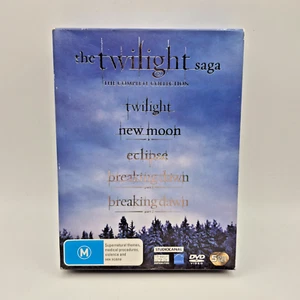 The Twilight Saga The Complete Collection 5 Movie DVD Set PAL Region 4 - Bild 1 von 7