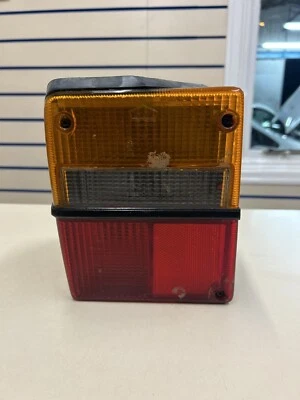 SAAB 900 89-98 LEFT SIDE OUTTER REAR LIGHT 208890 - Image 1 of 2