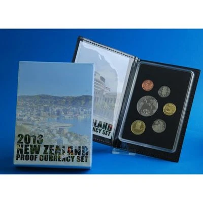 New Zealand -2013-  Proof Coin Set - Bat Set !!!Scarce - Image 1 of 4