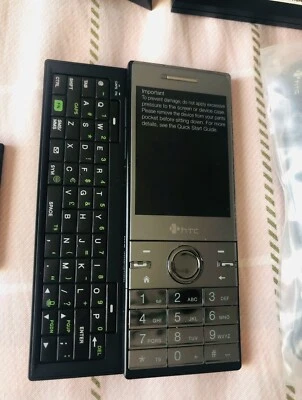 HTC S740 Rose 100 3.2MP 2.4" WiFi QWERTY Windows Mobile Standard 3G Slider Phone - Image 1 of 4