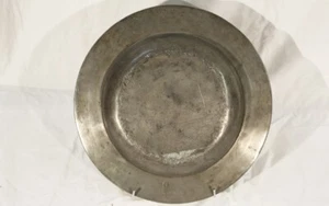 plat cardinal en étain, XVIIème siècle, Tholoze/ Large pewter dish,  17th - Imagen 1 de 4