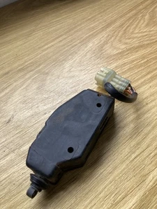 Land Rover RRC Discovery Zentralverrieglung Stellmotor AMR3384 Fahrertüre(Alarm) - Bild 1 von 7