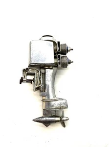 Vintage K&B Allyn Sea Fury Twin Gas Powered Toy Outboard Motor M9 #2 - Picture 1 of 8