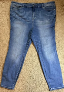 Pantalones de mezclilla para mujer Torrid 22S Midfit súper ajustados azules súper suaves tiro alto - Imagen 1 de 9