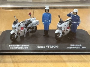 RAI'S 1/43 HONDA VFR800P Police motorcycle 43114 - Picture 1 of 3