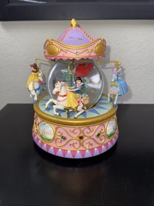 Disney Multi Princess Carousel Snow Globe-So This Is Love- Original Box. - Picture 1 of 13
