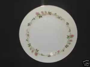Japan Sierra Rose Pattern China Dinner Plate 10 1/4 Inch in Diameter - Picture 1 of 4