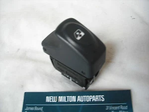 RENAULT CLIO MEGANE AND SCENIC MK1 ELECTRIC BLACK WINDOW SWITCH 6 PIN - Picture 1 of 2