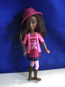 McDonalds, LIV Fashion Alexis, #4 Outdoor It's My Nature Bratz 6" (fuera de bolsa) - Imagen 1 de 4