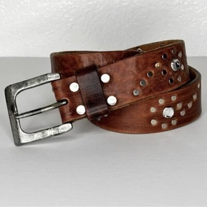 BRAVE BELTWORKS Cintura donna in pelle con borchie misura 32 | Larghezza 1,5" - Foto 1 di 10