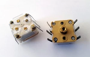1 pc CBM-443DF 4-Section 126pF x2 AM and 20pF x2 FM Variable Tuning Capacitor - Picture 1 of 8