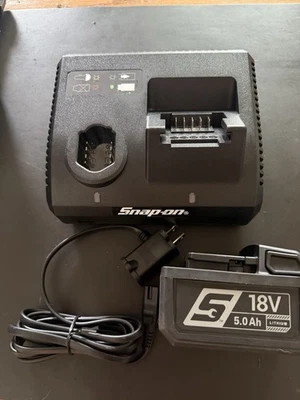 Snap-on 18 V MonsterLithium 5.0Ah * 3 CICLOS DE CARGA* CTB185 y cargador Ctc131a Foto 1 de 4