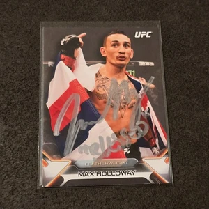 2016 Topps UFC Knockout Max Holloway Card #28 Authentic BLESSED Autograph - Picture 1 of 12
