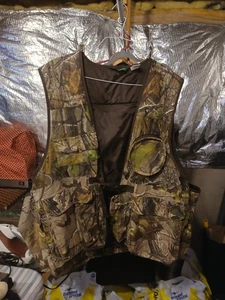 Remington Realtree Camo Turkey Hunting Vest Size M/L Reg Good Shape See Pics - Picture 1 of 8