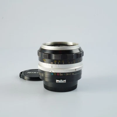 VERY GOOD Nikon Nikkor-S Auto 50mm F/1.4 Non-Ai Prime Lens - Image 1 of 4