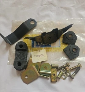 LANCIA Beta Coupé SILENCER SUPPORT KIT supporto silenziatore 81090403 ORIGINAL - Picture 1 of 6