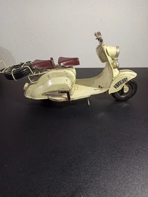 Maquette Vespa fait à main Vintage - Photo 1/4