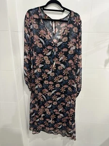 Silk Floral Flowy Dress Size 14-16 (needs slip) - Picture 1 of 8