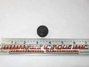 HONDA CA110 CB450 CL450 NOS FUEL TAK RUBBER CUSHION 17611-051-000 jh - Picture 1 of 5