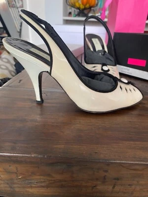 Tacones de gatito Marc Jacobs charol blanco talla 6,5 Foto 1 de 4