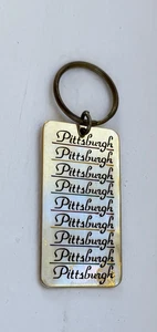 Vintage PITTSBURGH Schlüsselanhänger gold/silberfarben Metall Pennsylvania PA Souvenir - Bild 1 von 9