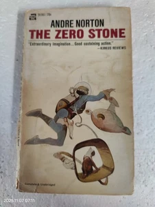 THE ZERO STONE Andre Norton - ACE 95960, 1968  Cover by Jeff Jones Vintage SF PB - Picture 1 of 7