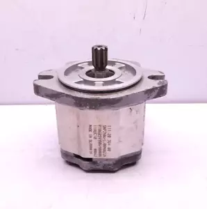 Sauer Danfoss SNP2NN/6,0RNA6SA Gear Pump 111.20.364.00 P1B6B5YYNN/NNNNN - Picture 1 of 9