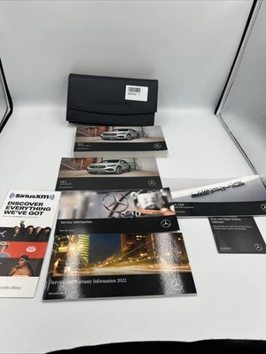 2023 Mercedes-Benz GLA 250 владельцев ручной набор с добавками и чехлом - Изображение 1 из 4