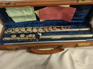 GEMEINHARDT ELKHART M2 Silver Flute, w/ case - Picture 1 of 14